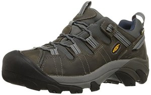 Keen Men targhee 2 hiking shoes is great choice for travel shoes for men