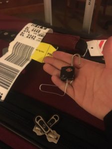 tsa luggage lock lockpicked with pin